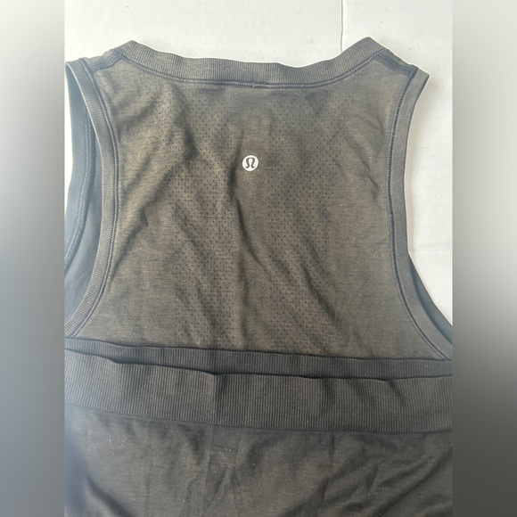 Women’s Lululemon Swiftly Breathe Muscle Tank Top - Picture 3 of 6